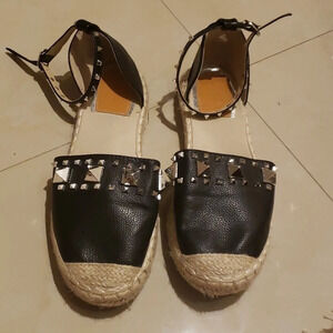 Bella Marie espadrilles size 7